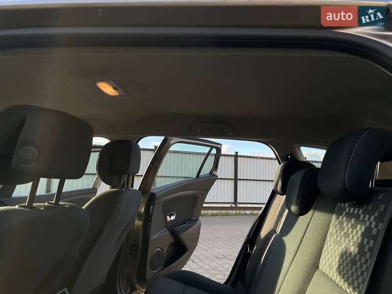 Универсал Renault Megane 2012 в Луцке фото 13 Универсал Renault Megane 2012 в Луцке