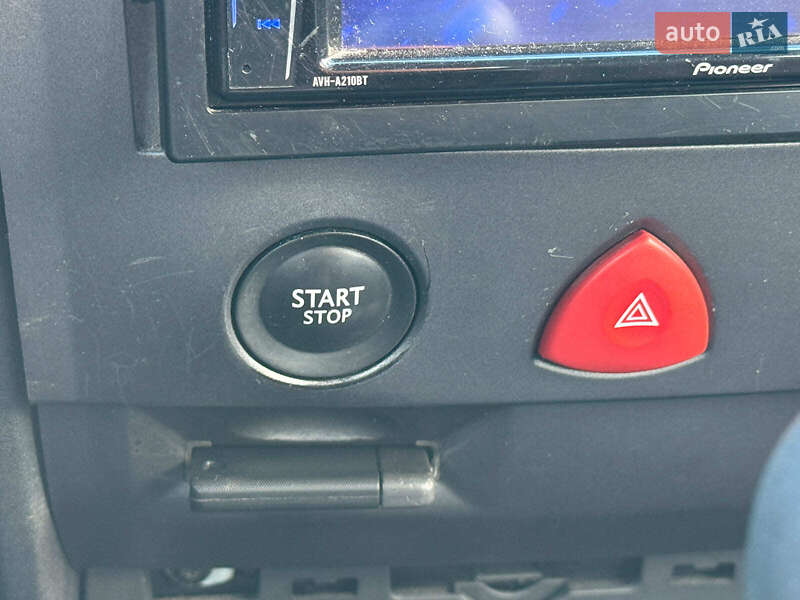 Седан Renault Megane 2005 в Виннице фото 29 Седан Renault Megane 2005 в Виннице