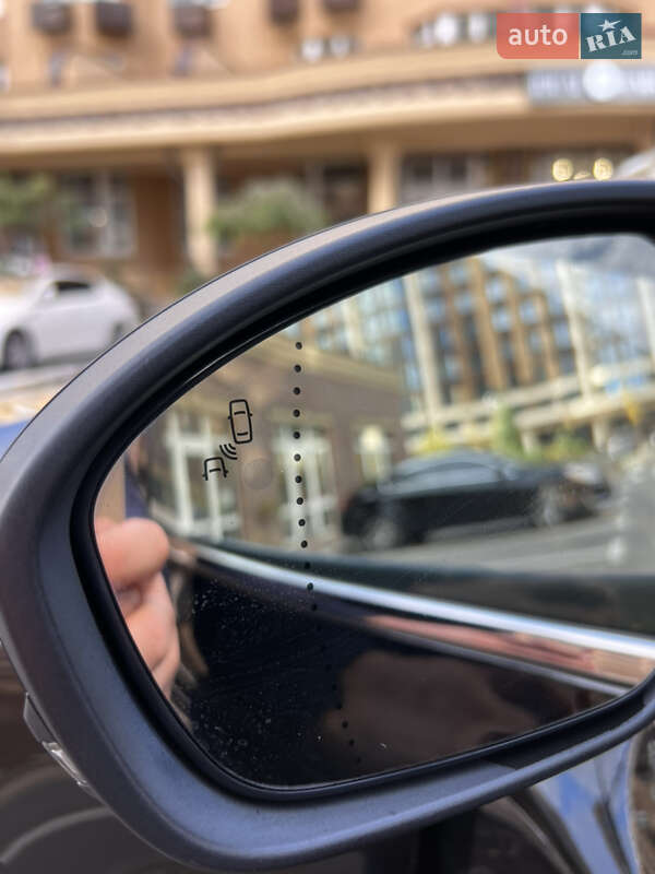 Универсал Renault Megane 2018 в Киеве фото 27 Универсал Renault Megane 2018 в Киеве