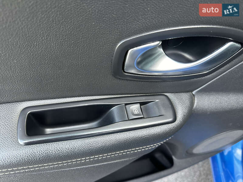 Универсал Renault Megane 2011 в Киеве фото 31 Универсал Renault Megane 2011 в Киеве