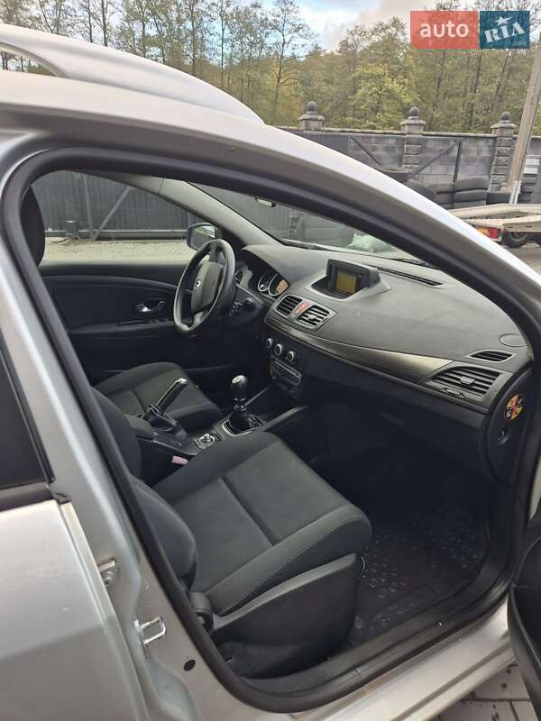 Универсал Renault Megane 2011 в Луцке