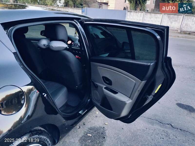 Хэтчбек Renault Megane 2010 в Киеве