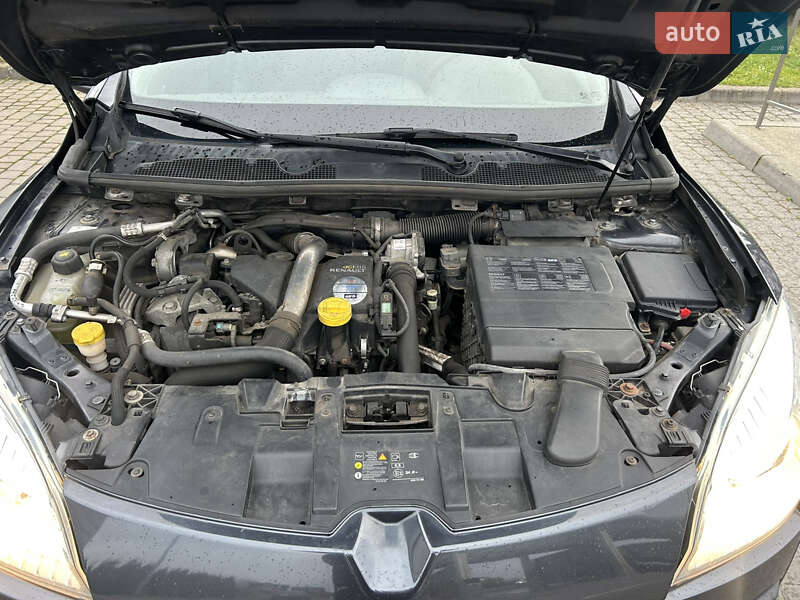 Универсал Renault Megane 2011 в Городке фото 18 Универсал Renault Megane 2011 в Городке