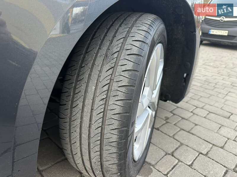 Универсал Renault Megane 2018 в Дубно фото 67 Универсал Renault Megane 2018 в Дубно