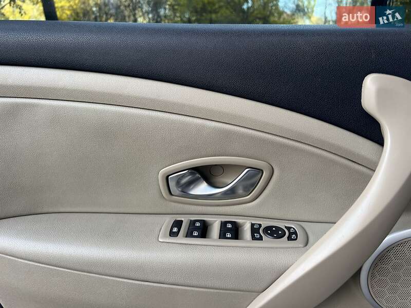 Универсал Renault Megane 2010 в Днепре фото 17 Универсал Renault Megane 2010 в Днепре