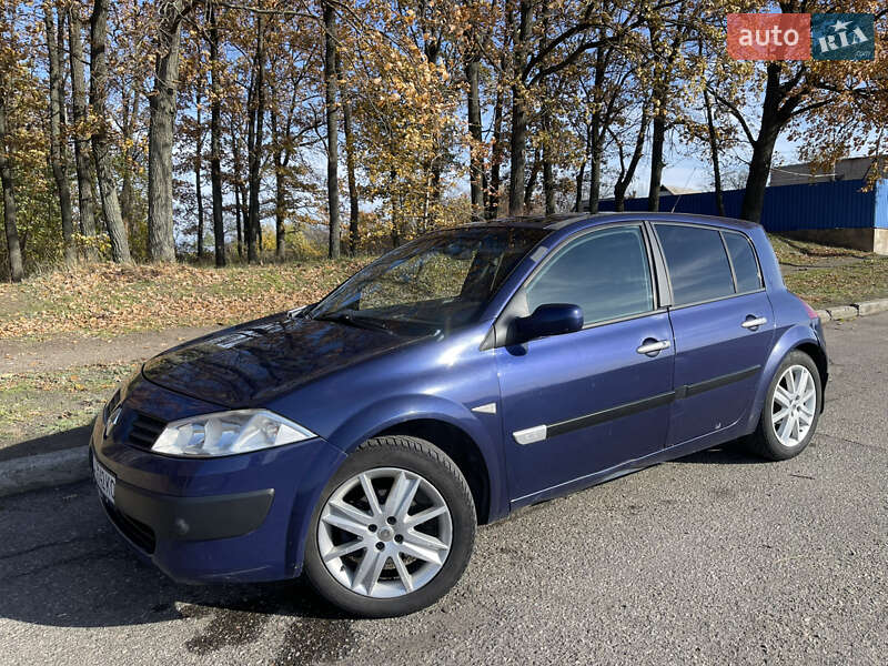 Хэтчбек Renault Megane 2003 в Смеле