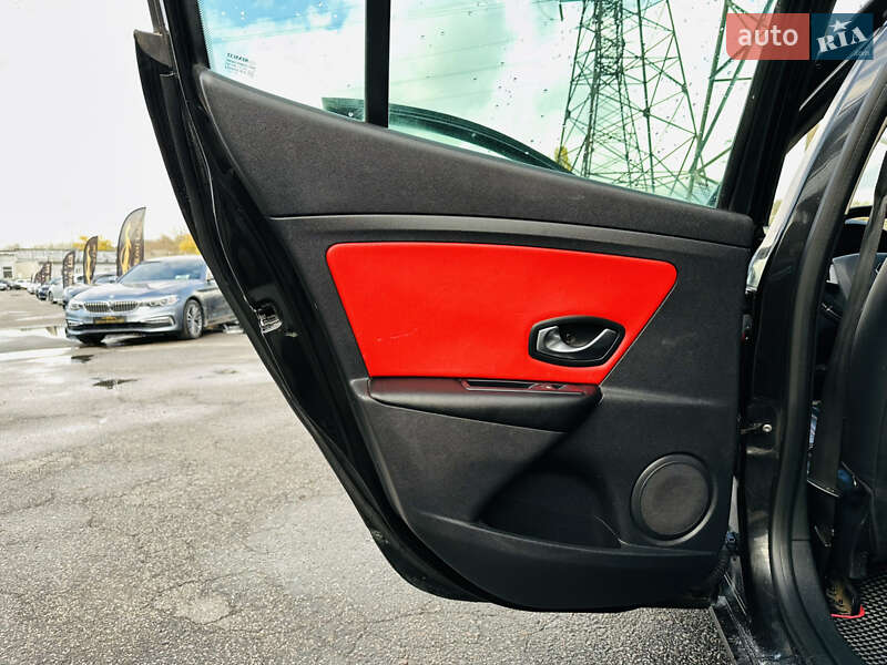 Хэтчбек Renault Megane 2011 в Харькове фото 16 Хэтчбек Renault Megane 2011 в Харькове