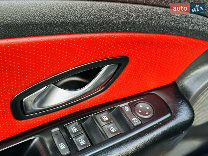 Хэтчбек Renault Megane 2011 в Харькове фото 25 Хэтчбек Renault Megane 2011 в Харькове