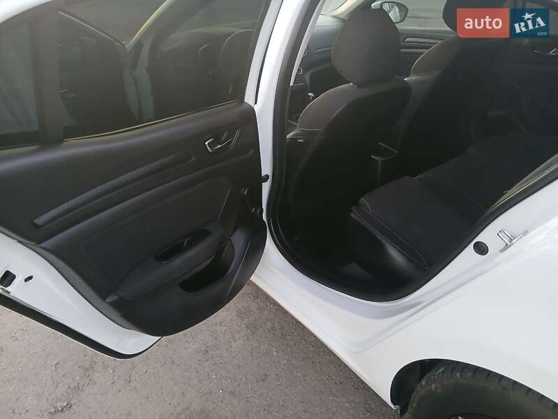 Хэтчбек Renault Megane 2016 в Хмельницком фото 96 Хэтчбек Renault Megane 2016 в Хмельницком