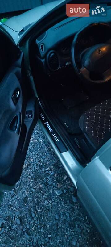 Седан Renault Megane 2003 в Коростене фото 9 Седан Renault Megane 2003 в Коростене