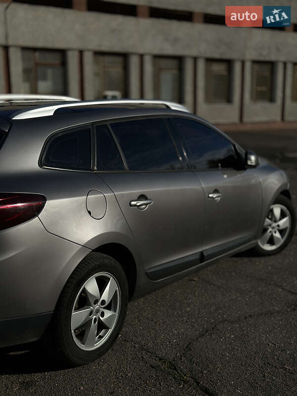 Универсал Renault Megane 2010 в Южноукраинске фото 7 Универсал Renault Megane 2010 в Южноукраинске