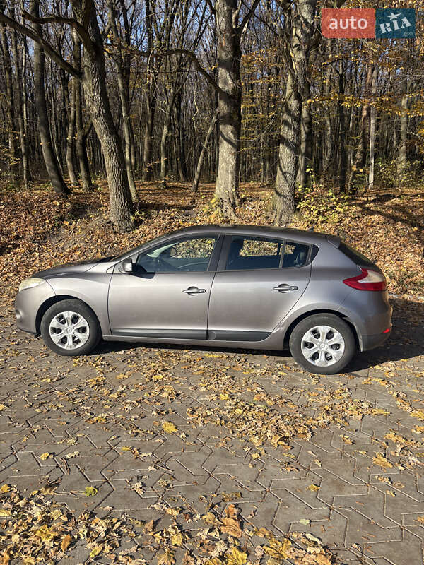 Хэтчбек Renault Megane 2010 в Тернополе