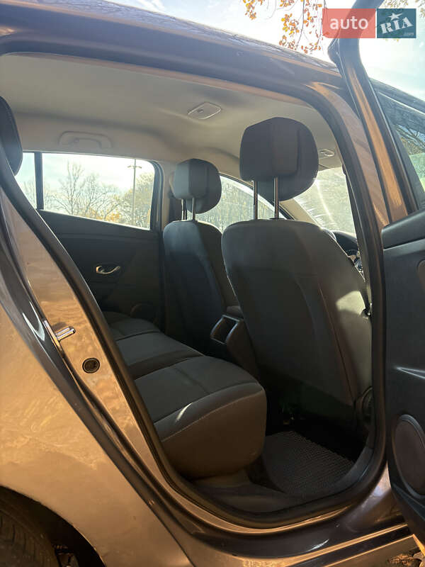 Хэтчбек Renault Megane 2010 в Тернополе