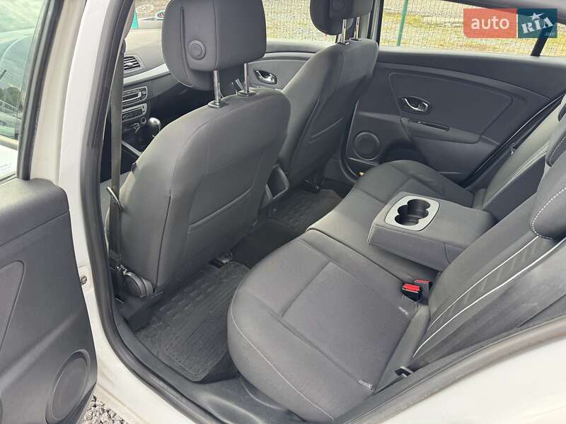 Универсал Renault Megane 2012 в Шепетовке фото 19 Универсал Renault Megane 2012 в Шепетовке