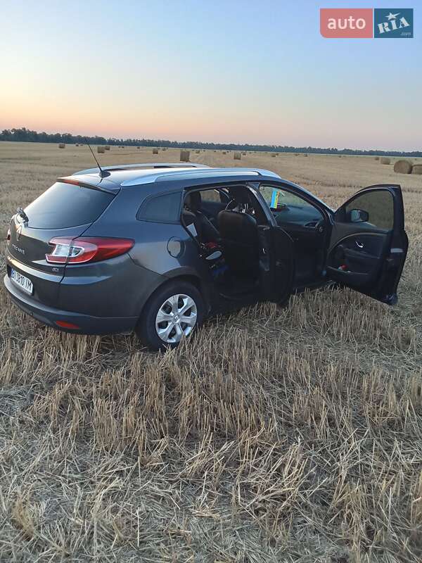 Універсал Renault Megane 2013 в Кременчуці фото 3 Універсал Renault Megane 2013 в Кременчуці