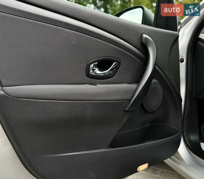 Хетчбек Renault Megane 2013 в Луцьку фото 18 Хетчбек Renault Megane 2013 в Луцьку