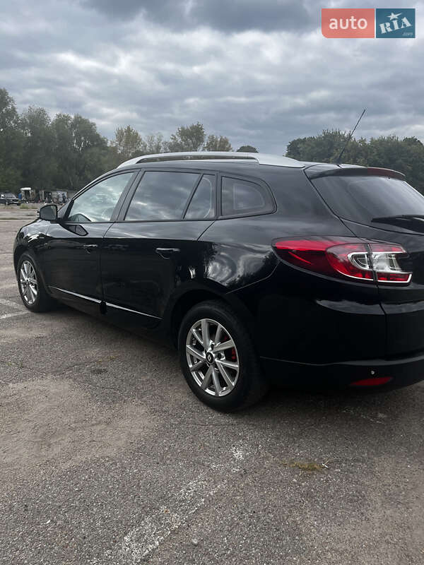 Универсал Renault Megane 2015 в Чернигове