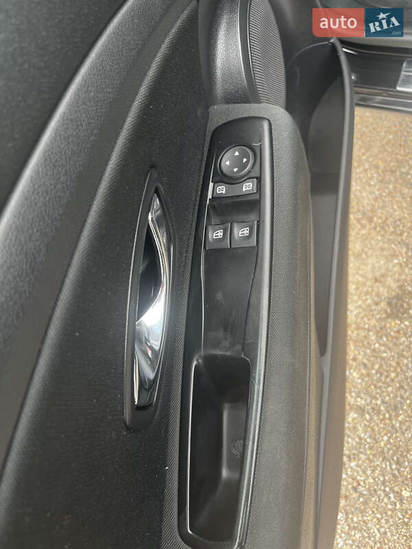 Универсал Renault Megane 2015 в Чернигове