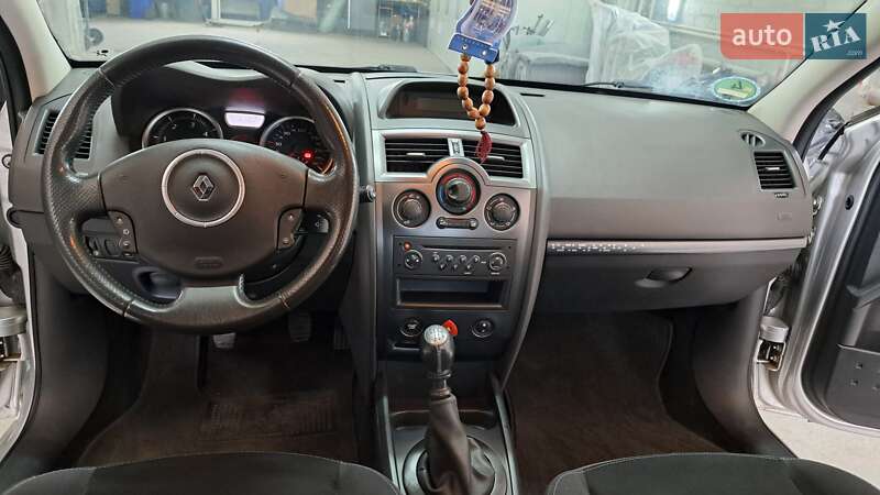 Универсал Renault Megane 2008 в Кривом Роге фото 46 Универсал Renault Megane 2008 в Кривом Роге