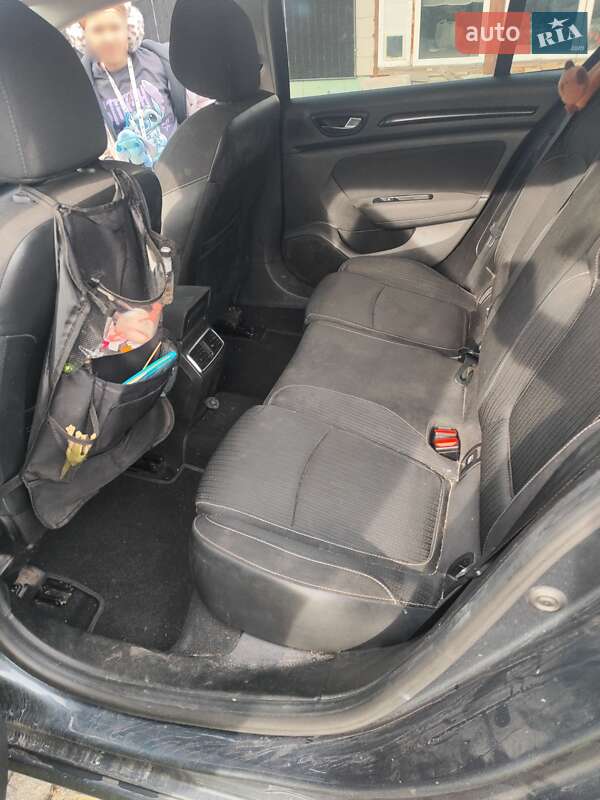 Универсал Renault Megane 2017 в Киеве фото 17 Универсал Renault Megane 2017 в Киеве