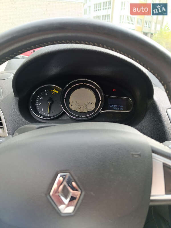 Универсал Renault Megane 2012 в Черкассах фото 32 Универсал Renault Megane 2012 в Черкассах