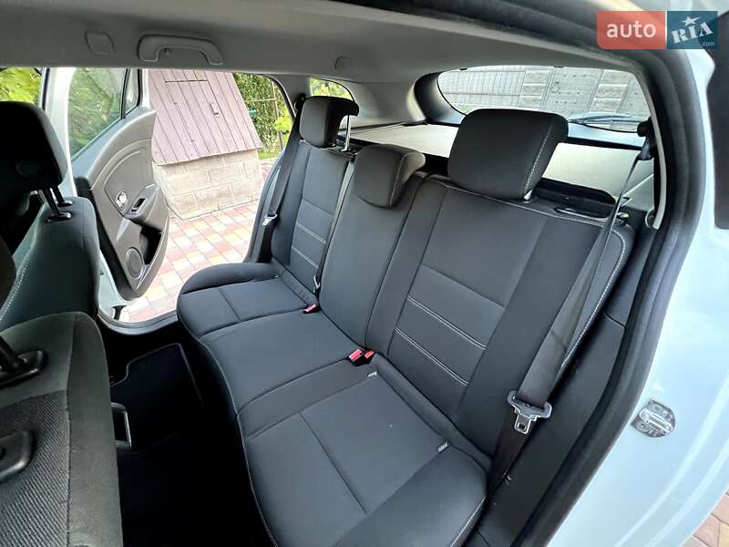 Универсал Renault Megane 2013 в Ровно фото 25 Универсал Renault Megane 2013 в Ровно