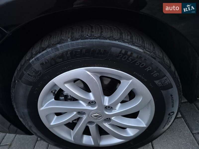 Универсал Renault Megane 2015 в Днепре фото 18 Универсал Renault Megane 2015 в Днепре
