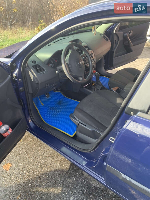 Седан Renault Megane 2004 в Харькове фото 6 Седан Renault Megane 2004 в Харькове