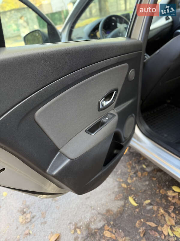 Универсал Renault Megane 2010 в Каменском