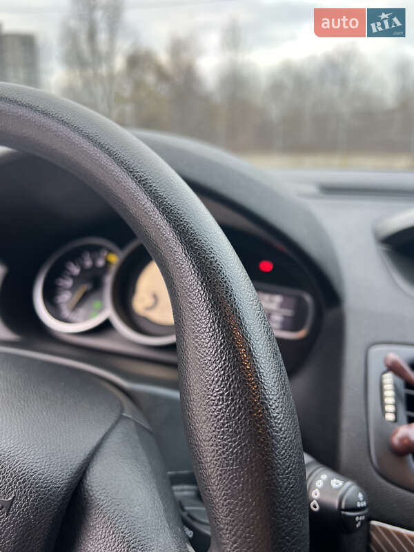 Хетчбек Renault Megane 2012 в Сумах