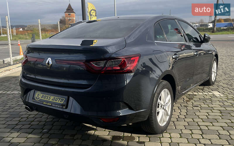 Седан Renault Megane 2017 в Мукачево