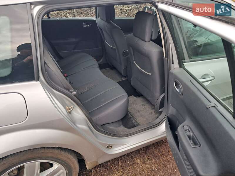 Универсал Renault Megane 2005 в Полтаве фото 3 Универсал Renault Megane 2005 в Полтаве