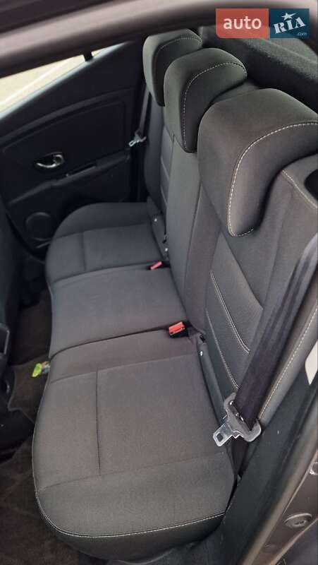 Хэтчбек Renault Megane 2014 в Киеве фото 17 Хэтчбек Renault Megane 2014 в Киеве
