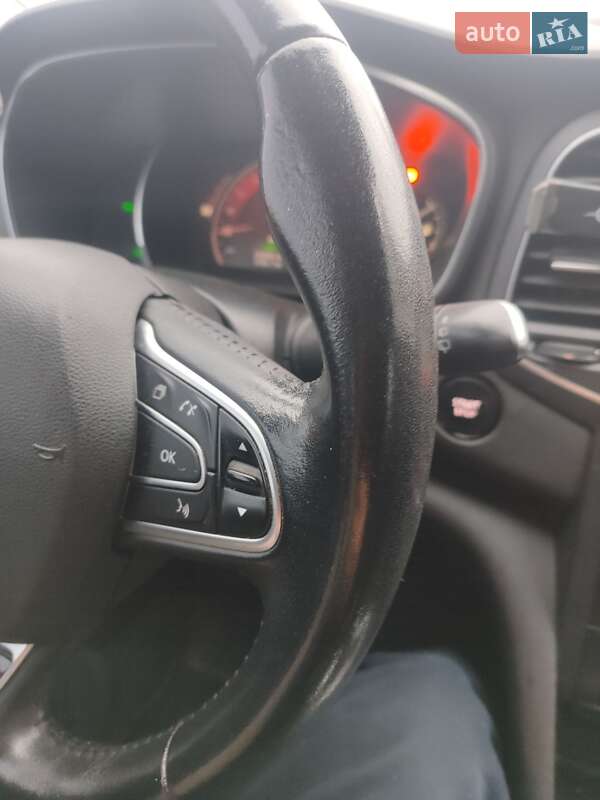 Универсал Renault Megane 2017 в Киеве фото 22 Универсал Renault Megane 2017 в Киеве