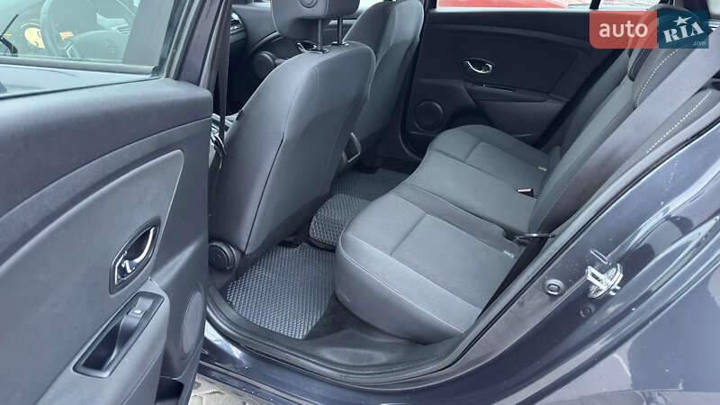 Универсал Renault Megane 2012 в Кременчуге фото 82 Универсал Renault Megane 2012 в Кременчуге