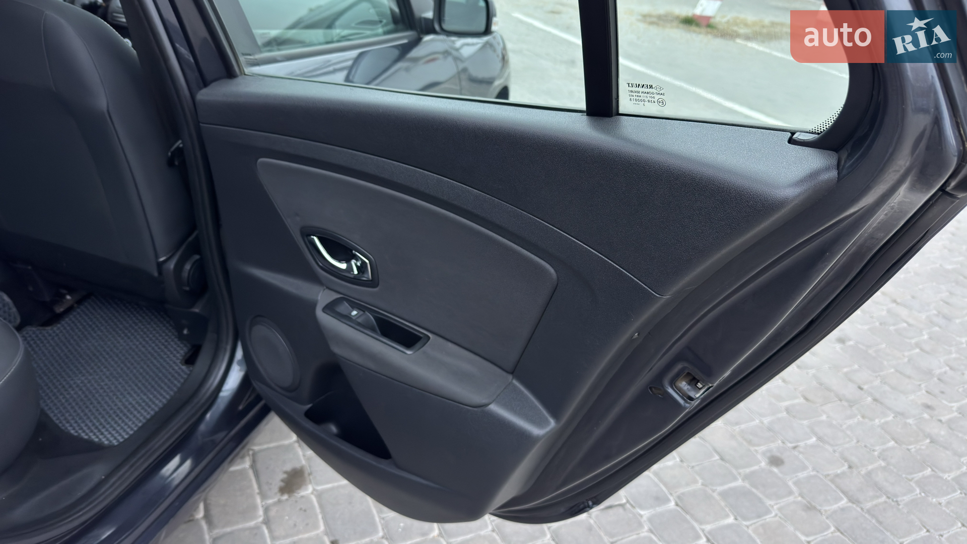2012 Renault Megane - мініатюра 86
