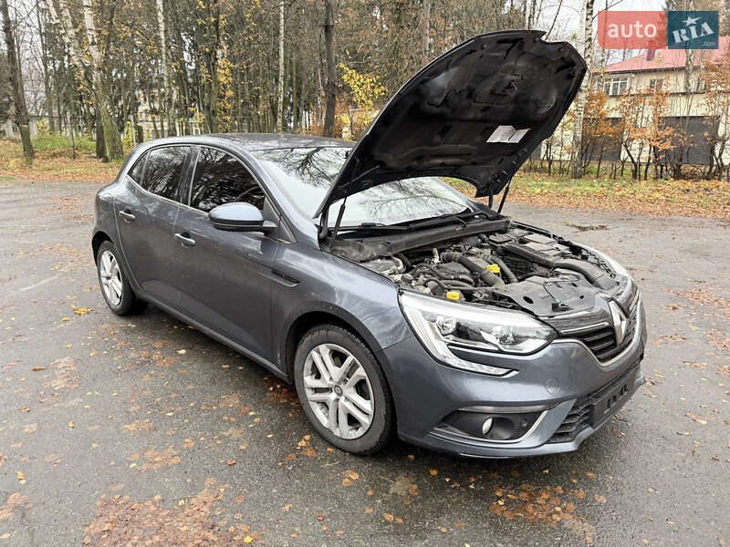 Хэтчбек Renault Megane 2016 в Звягеле фото 4 Хэтчбек Renault Megane 2016 в Звягеле