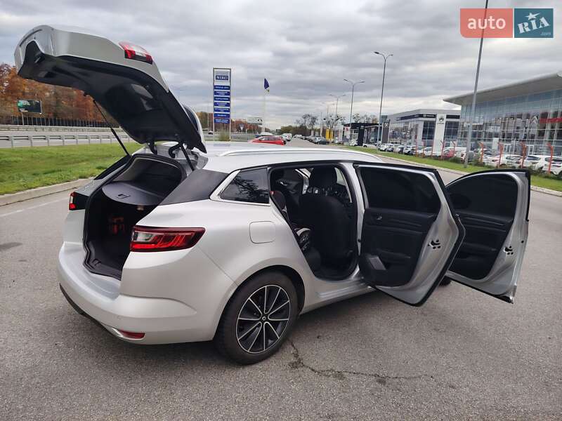 Универсал Renault Megane 2017 в Киеве