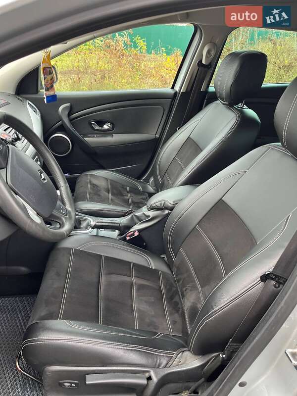 Універсал Renault Megane 2010 в Гадячі