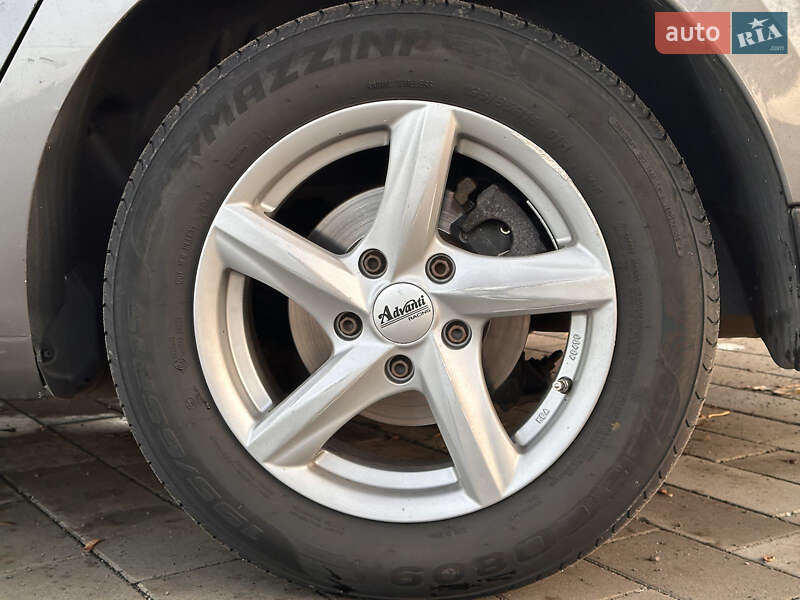 Универсал Renault Megane 2009 в Ровно фото 15 Универсал Renault Megane 2009 в Ровно