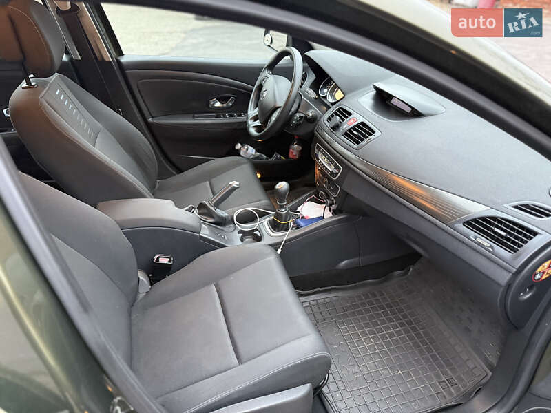 Универсал Renault Megane 2010 в Харькове фото 5 Универсал Renault Megane 2010 в Харькове