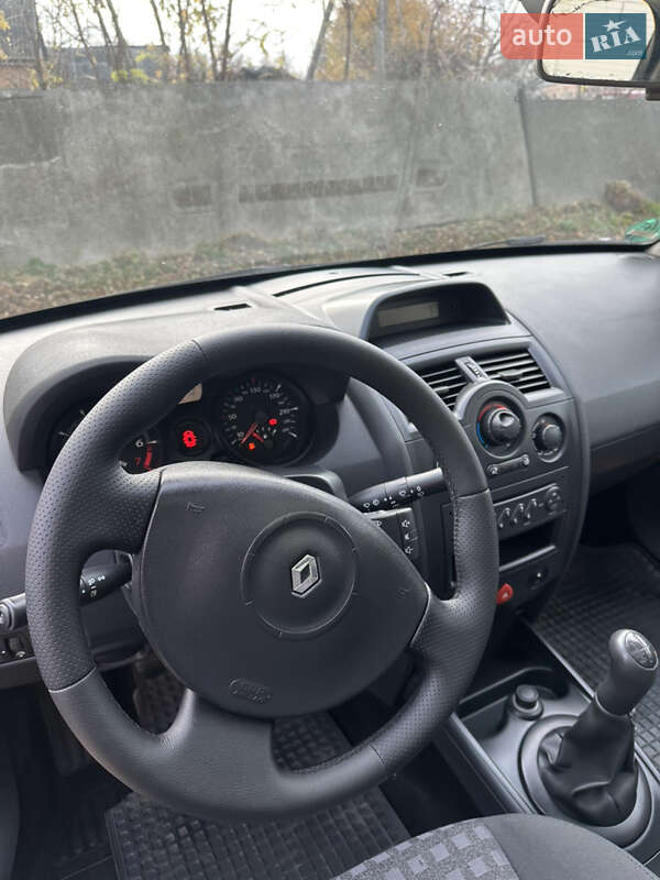 Универсал Renault Megane 2006 в Хороле