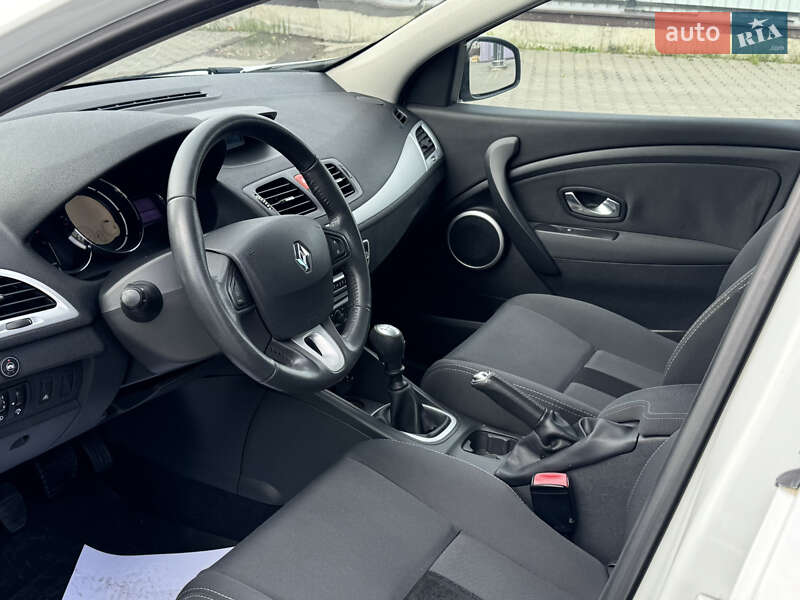 Хэтчбек Renault Megane 2009 в Луцке фото 18 Хэтчбек Renault Megane 2009 в Луцке
