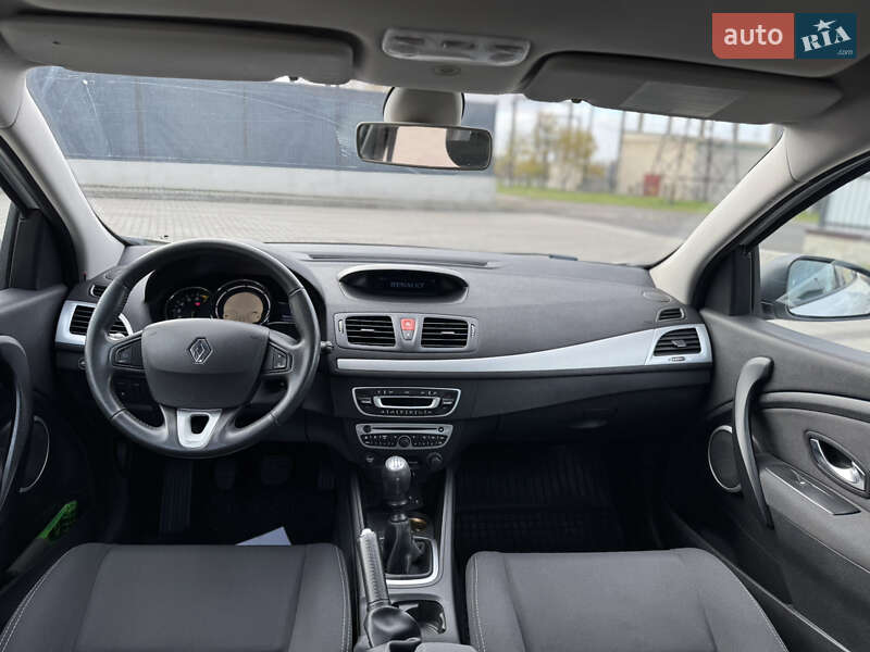 Хэтчбек Renault Megane 2009 в Луцке фото 20 Хэтчбек Renault Megane 2009 в Луцке
