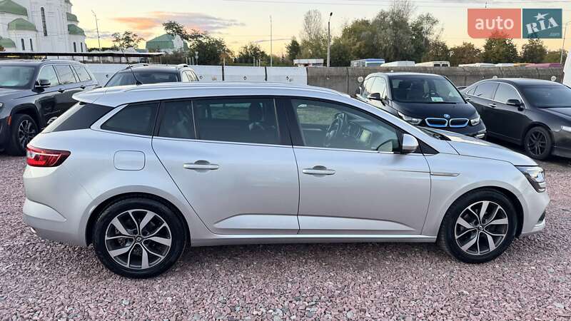 Универсал Renault Megane 2017 в Киеве фото 4 Универсал Renault Megane 2017 в Киеве