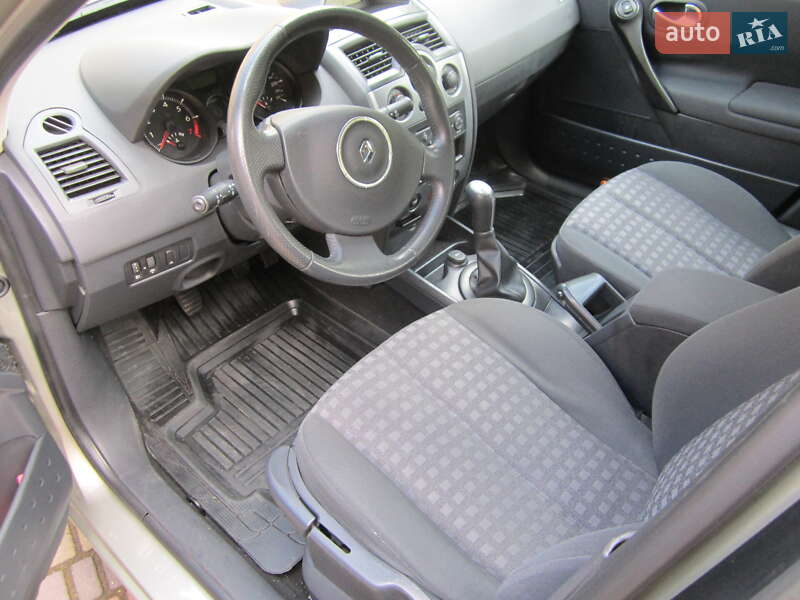 Универсал Renault Megane 2006 в Ровно фото 9 Универсал Renault Megane 2006 в Ровно