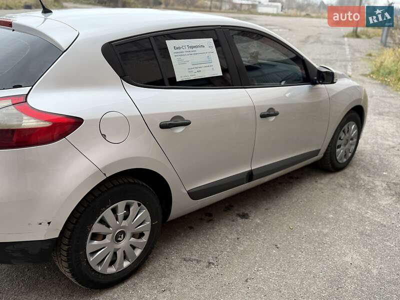 Хэтчбек Renault Megane 2010 в Тернополе фото 4 Хэтчбек Renault Megane 2010 в Тернополе
