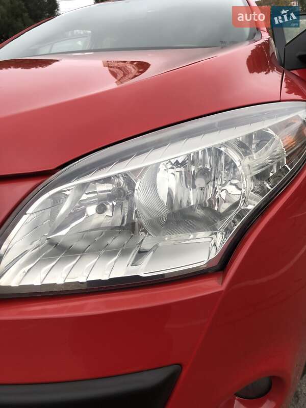 Хэтчбек Renault Megane 2011 в Одессе