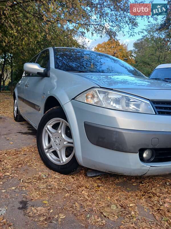 Хэтчбек Renault Megane 2002 в Киеве