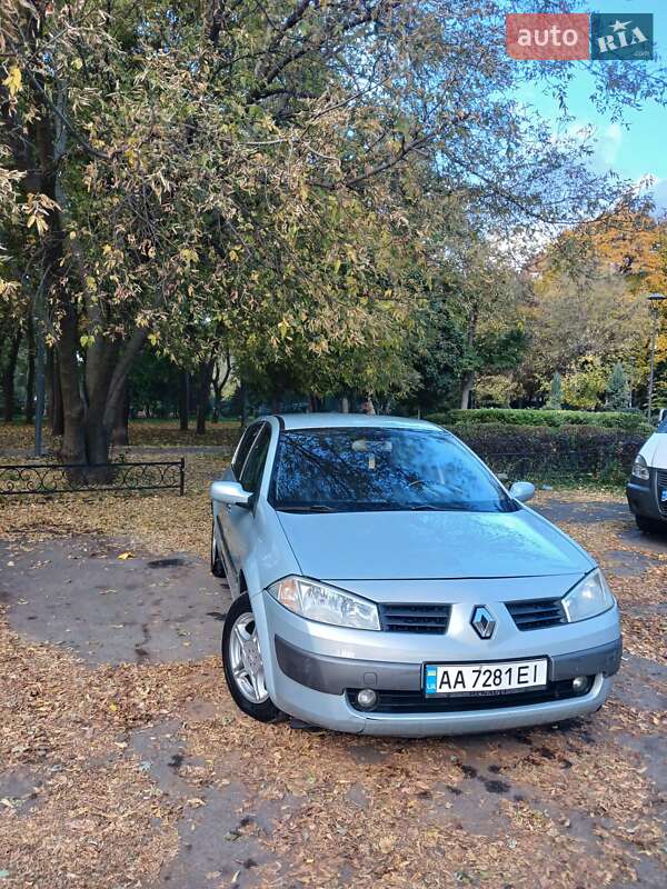 Хэтчбек Renault Megane 2002 в Киеве